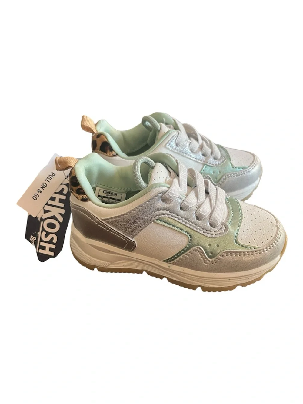 OshKosh B'gosh Toddler Girl Size 7 Pull On & Go Casual Sneakers in Silver Mint